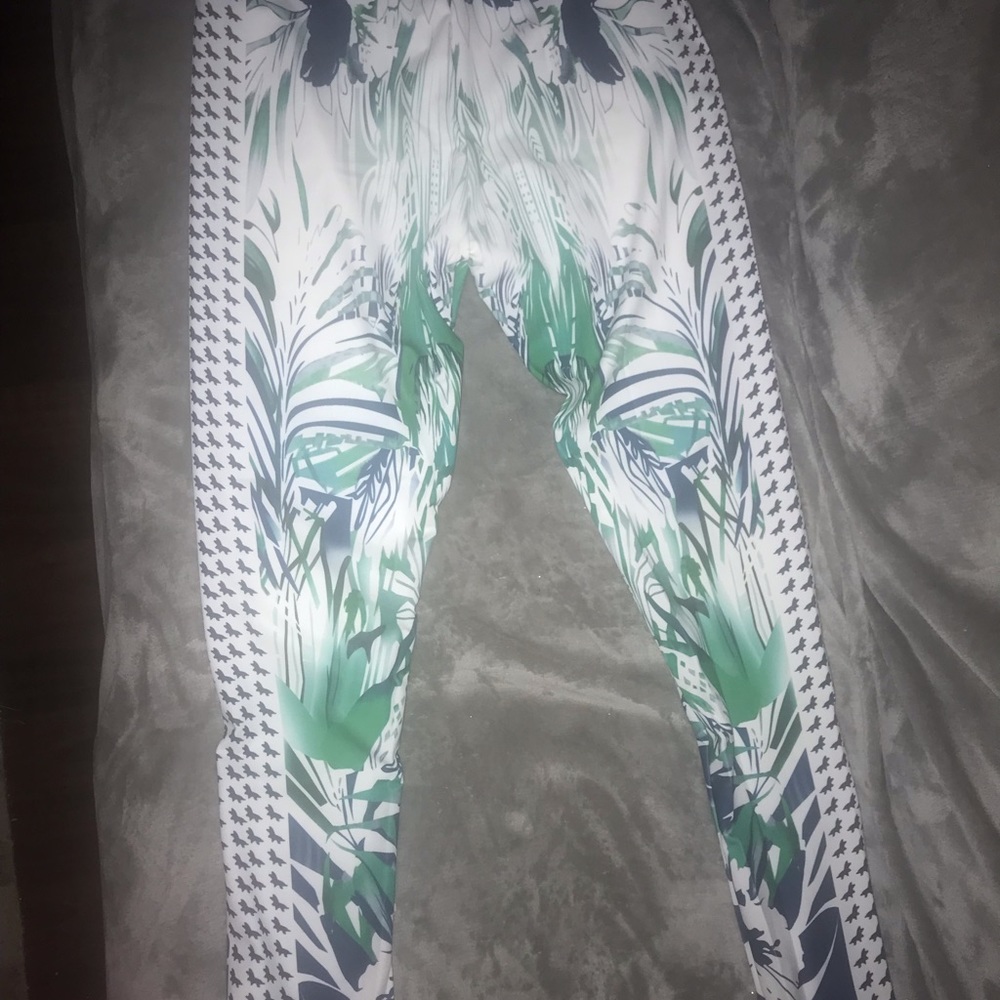 New tracksuit green /white with flowers.